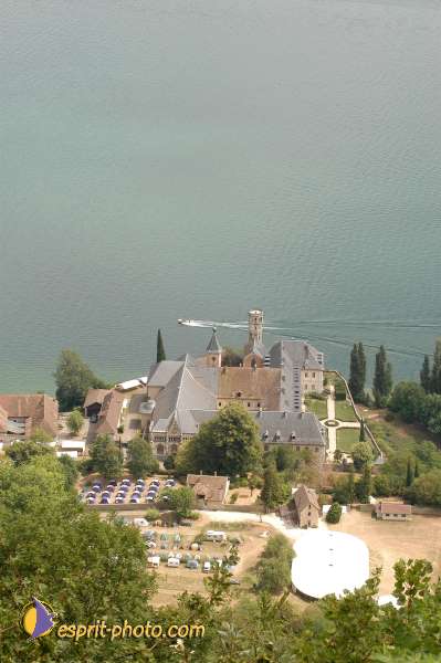 Nom de l'image : D1054998-1 — Description :  Chemin Neuf - Abbaye d'Hautecombe - Festival des jeunes
