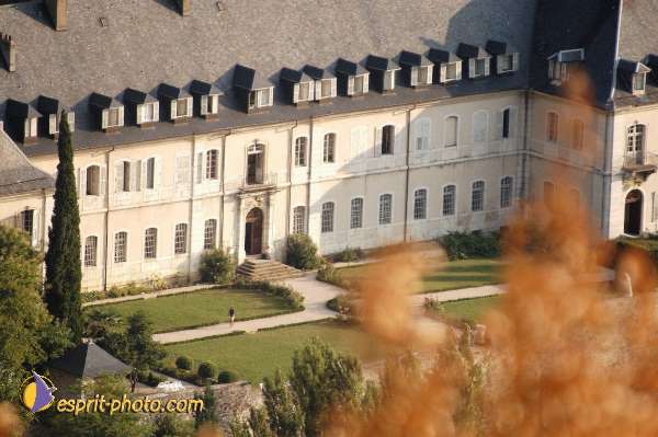 Nom de l'image : D1057084-nef-1 — Description :  Chemin Neuf - Abbaye d'Hautecombe - Festival de jeunes Chemin Ne
