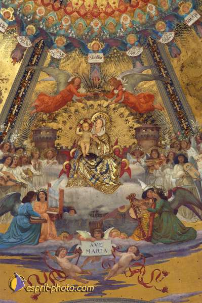Nom de l'image : Vierge_a_l_Enfant_D1179226-nef-1 — Description :  Notre Dame de Loreto (Ancona / Italie)