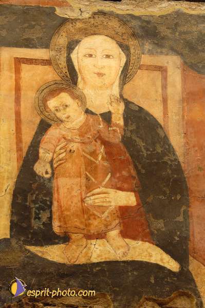 Nom de l'image : Vierge_a_l_Enfant_D1179666-nef-1 — Description :  Notre Dame de Loreto (Ancona / Italie)