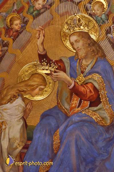 Nom de l'image : Vierge_Marie_Couronnement_D1179590-nef-1 — Description :  Notre Dame de Loreto (Ancona / Italie)