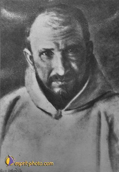 Nom de l'image : St_Charles_Foucauld_E00022072-1 — Description :