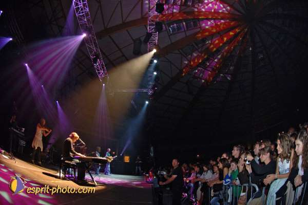 Nom de l'image : D2060787_1 — Description :  Sister Briege McKenna - Retraite de 950 prêtres à Ars