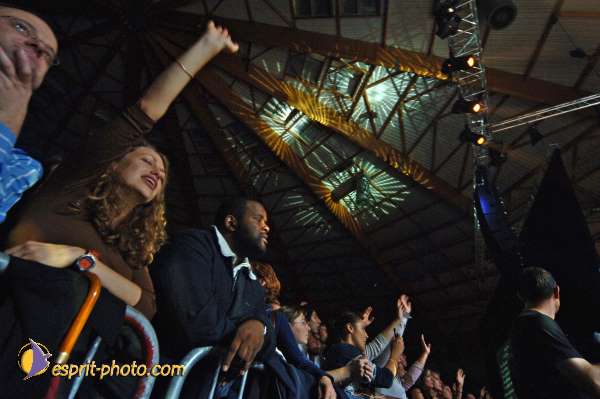 Nom de l'image : D2060803_1 — Description :  Sister Briege McKenna - Retraite de 950 prêtres à Ars