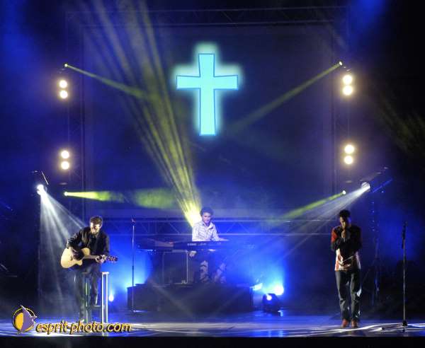 Nom de l'image : EG-Glorius-T145c — Description :