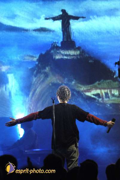 Nom de l'image : Glorious-chartres011 — Description :