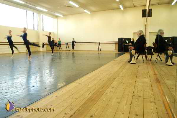 Nom de l'image : D1180830-1 — Description :  Ecole de danse Classique( Ballet) de Liliana COSI et Marinel STE