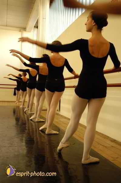 Nom de l'image : D1181336-1 — Description :  Ecole de danse Classique( Ballet) de Liliana COSI et Marinel STE