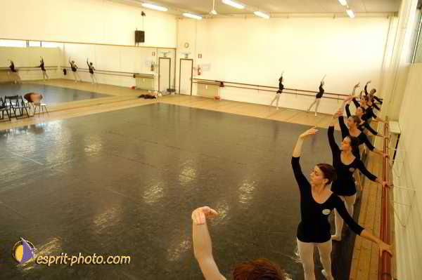Nom de l'image : D1181341-1 — Description :  Ecole de danse Classique( Ballet) de Liliana COSI et Marinel STE