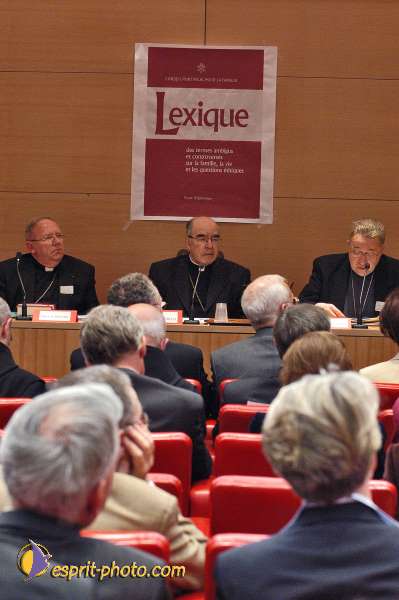 Nom de l'image : E00045530-2 — Description :