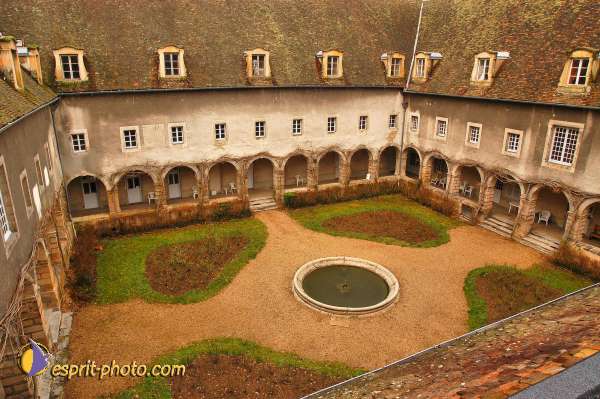 Nom de l'image : 192D1207484-1 — Description :  Maison de Retrait St Lazar à AUTUN (Bourgogne)