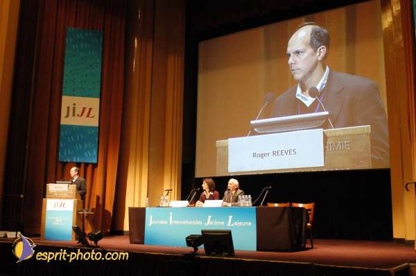 Nom de l'image : E00017283-1 — Description :  Toussaint 2004 - Messe avec les sans abri