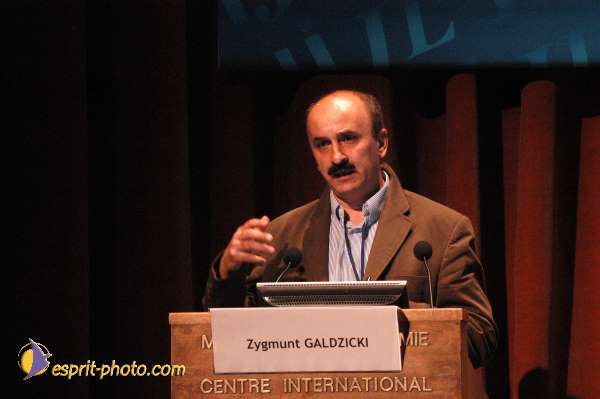 Nom de l'image : E00017495-1 — Description :  Toussaint 2004 - Messe avec les sans abri