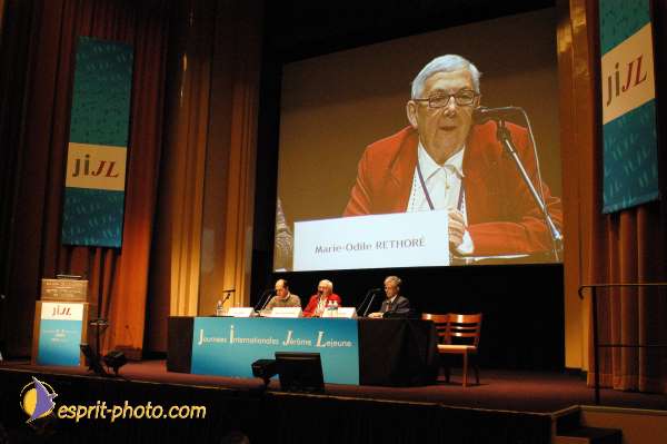 Nom de l'image : E00017550-1 — Description :  Toussaint 2004 - Messe avec les sans abri