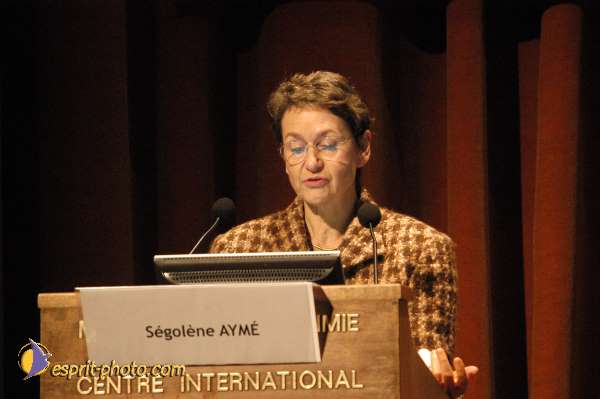 Nom de l'image : E00017559-1 — Description :  Toussaint 2004 - Messe avec les sans abri