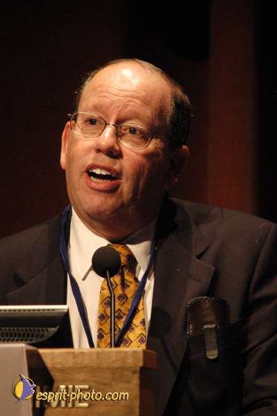 Nom de l'image : E00017614-1 — Description :  Toussaint 2004 - Messe avec les sans abri