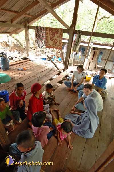 Nom de l'image : D2088952_1 — Description :  Enfants du Mékong