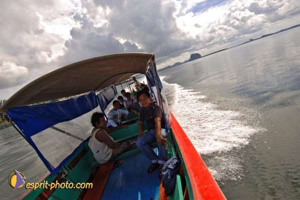 Nom de l'image : D2090149_1 — Description :  Enfants du Mékong