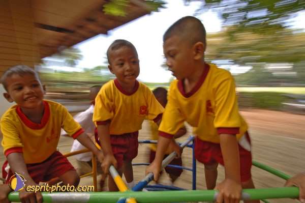 Nom de l'image : D2090431_1 — Description :  Enfants du Mékong