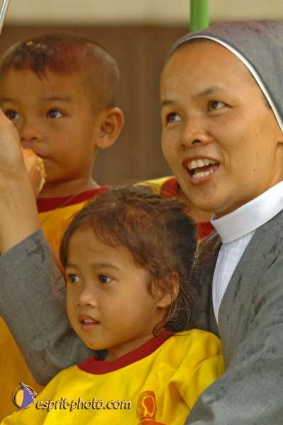 Nom de l'image : D2090444_1 — Description :  Enfants du Mékong