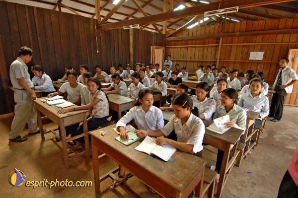 Nom de l'image : D2093892_1 — Description :  Enfants du Mékong