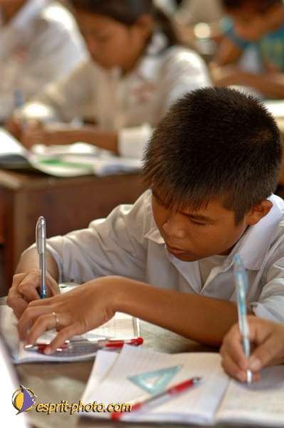 Nom de l'image : D2093957_1 — Description :  Enfants du Mékong