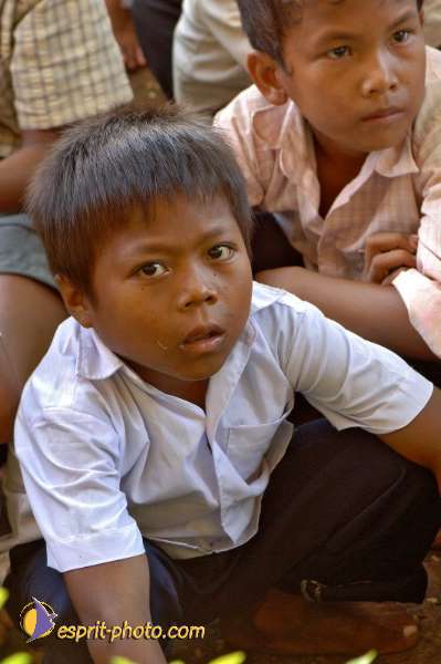 Nom de l'image : D2091894_1 — Description :  Enfants du Mékong