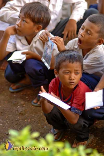 Nom de l'image : D2092126_1 — Description :  Enfants du Mékong