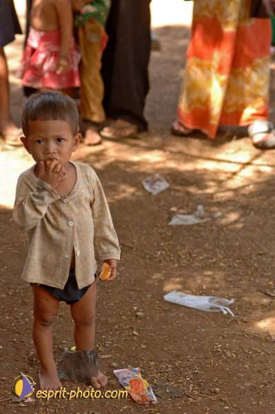 Nom de l'image : D2092256_1 — Description :  Enfants du Mékong