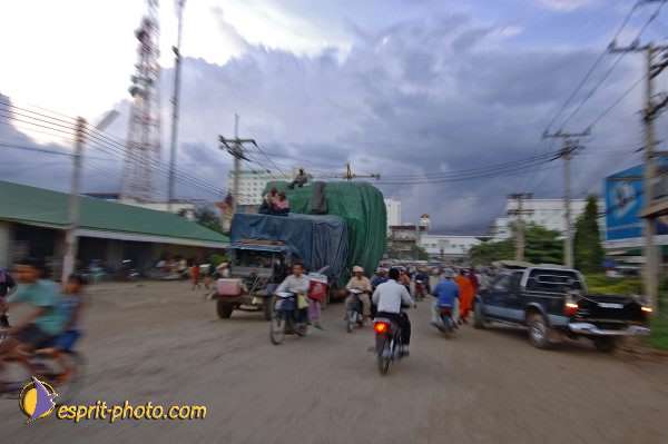Nom de l'image : D2091444_1 — Description :  Enfants du Mékong