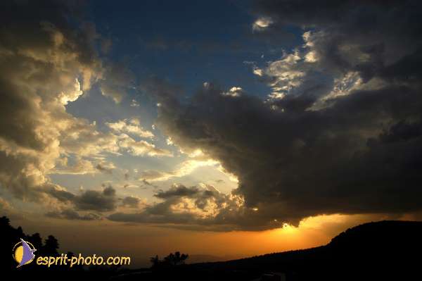 Nom de l'image : D1177766-1 — Description :  Etna - Eruption du volcan sur l'Etna en Sicile le 15/09/2005