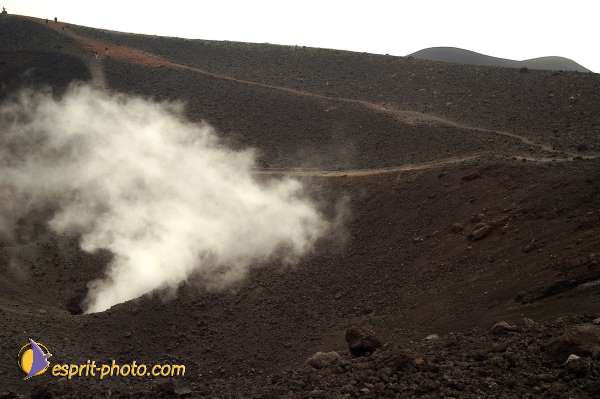 Nom de l'image : D1177454-1 — Description :  Etna - Eruption du volcan sur l'Etna en Sicile le 15/09/2005