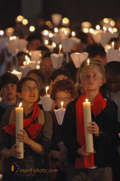 Nom de l'image : D2167751_1 — Description :  Routes de Vèzelay 2006 Pélerinage : Route de Vézelay 28 mai 2006