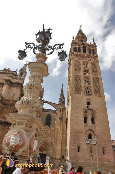 Nom de l'image : E00032580-1 — Description :  Pâques 2005 à Seville (Espagne-Andalusie)