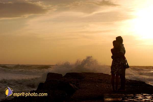 Nom de l'image : Couples_D1167465-1 — Description :  Vagues à Sabaudia (Latina-Italie)
