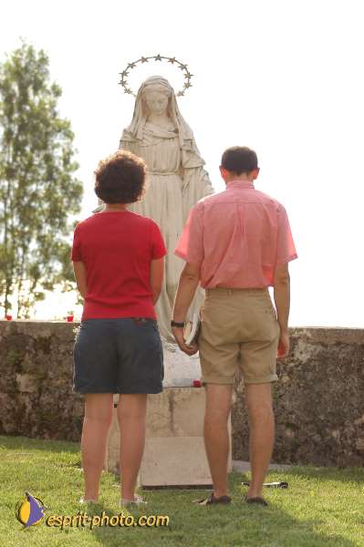 Nom de l'image : Priere_Couple_D1054125 — Description :