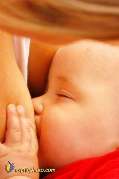 Nom de l'image : D1167121-1dc — Description :  Mère et enfant - aleitement