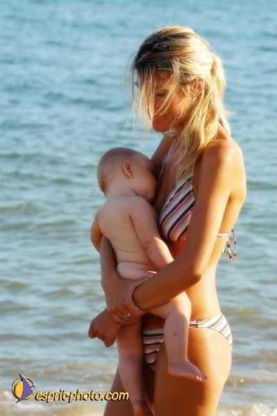 Nom de l'image : D1168621-1dc — Description :  Mère et enfant - aleitement