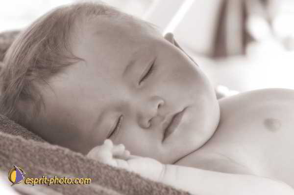 Nom de l'image : D1168654-1sp — Description :  Mère et enfant - aleitement