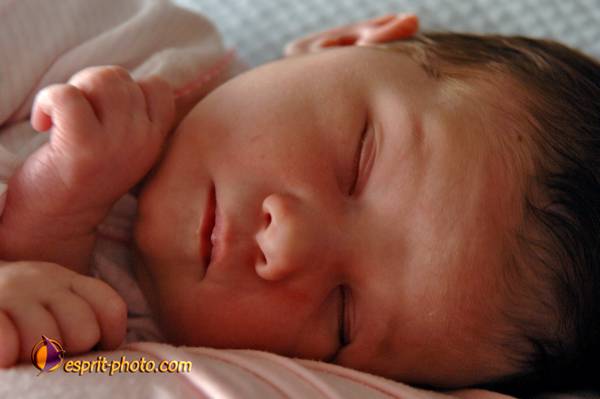 Nom de l'image : Bebe_0-6_Mois_D2225843_1 — Description :