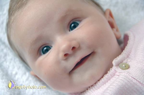 Nom de l'image : Bebe_0-6_Mois_D2240948_1 — Description :