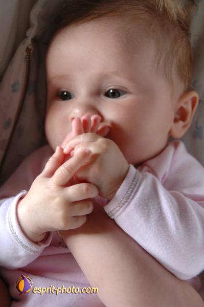 Nom de l'image : Bebe_0-6_Mois_DSC_6537 — Description :