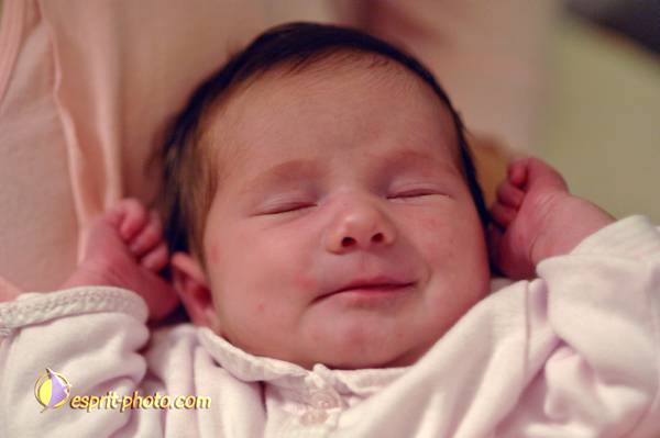 Nom de l'image : Bebe_0-6_Mois_E2065967_1 — Description :