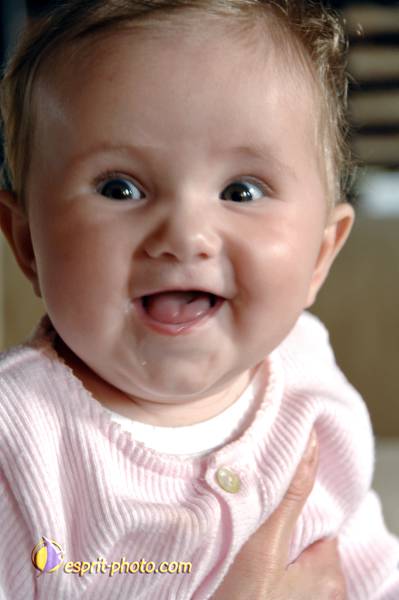 Nom de l'image : Bebe_0-6_Mois_E2067391_1 — Description :