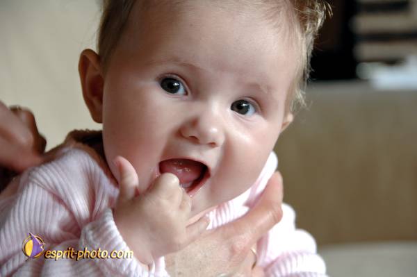 Nom de l'image : Bebe_0-6_Mois_E2067401_1 — Description :