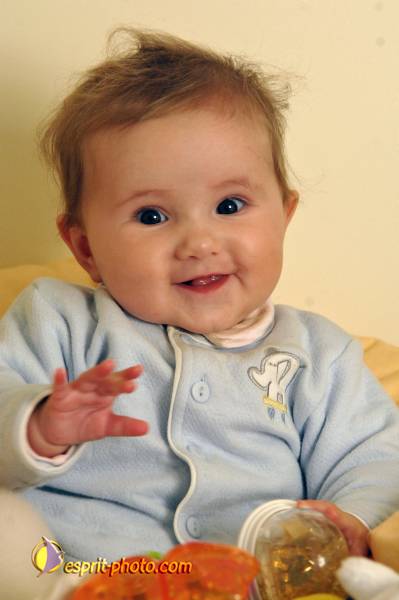 Nom de l'image : Bebe_6_Mois_D2251672_1 — Description :