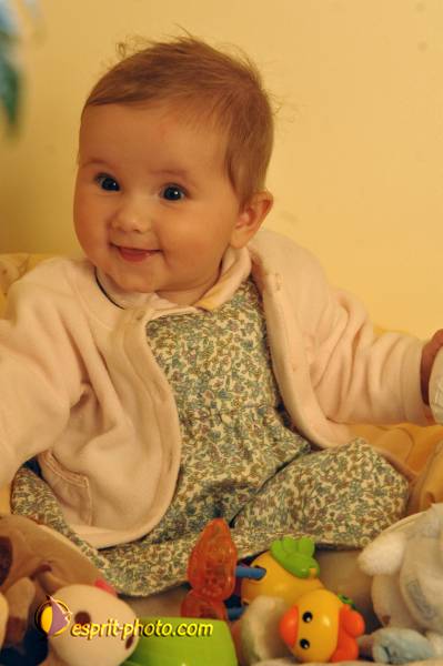 Nom de l'image : Bebe_6_Mois_D2251682_1 — Description :