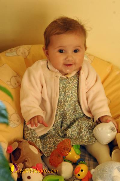 Nom de l'image : Bebe_6_Mois_D2251694_1 — Description :