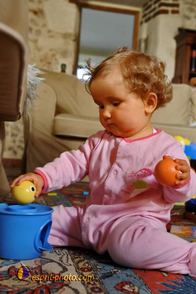 Nom de l'image : Bebe_12_Mois_D30005981_1 — Description :