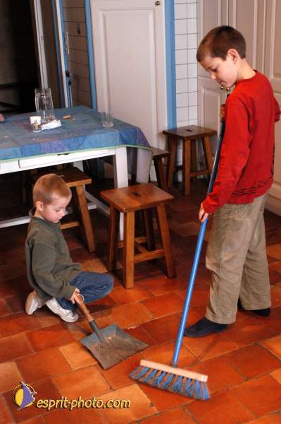 Nom de l'image : Enfant_Travaux_E00020784-1 — Description :